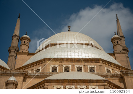 埃及開羅穆罕默德阿里清真寺的風景非常美麗 110092594