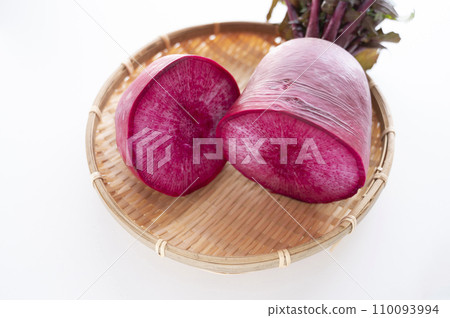 紅捲蘿蔔斷面 110093994