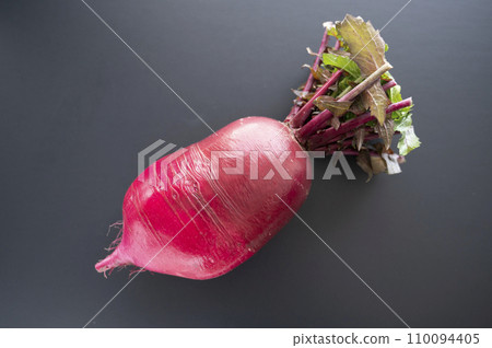 Fresh vegetables red curly radish Fresh vegetables red curly radish 110094405