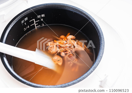 製作蠔飯 110096523