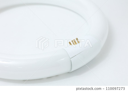 Fluorescent tube, fluorescent lamp, circular fluorescent lamp, electricity, glass tube, glass, circle, light, light, energy 110097273