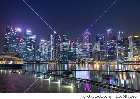 新加坡市中心的夜晚 110099166