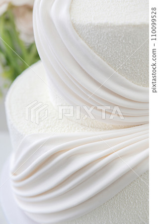process making white wedding cake process making white wedding cake 110099528