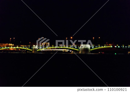 Night view of the Neva river in St. Petersburg, Russia Night view of the Neva river in St. Petersburg, Russia 110100921