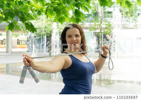 woman and sports 110103697