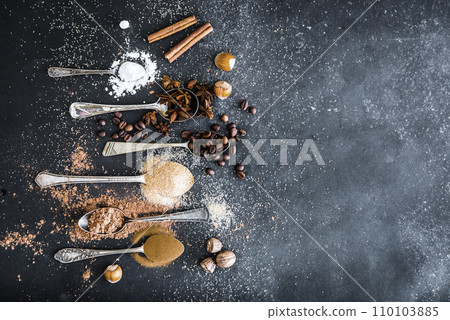Sweet spices 110103885
