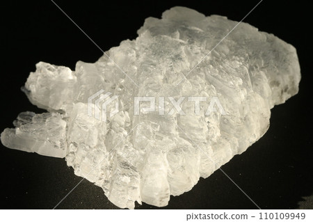 Trans-gypsum / selenite 110109949