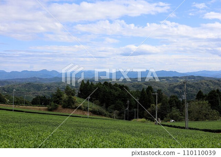 Inland scenery of the Kii Peninsula seen from Yamato, Yamazoe village in Nara, Yamato tea production area and Mt. Kamino, Park Kinoyama at the end of summer. 110110039