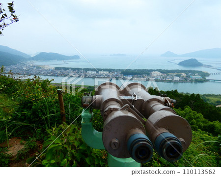 Sea seen from the mountain 110113562