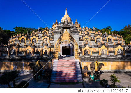 Wat Pa Kung in Roi Et, thailand 110114547
