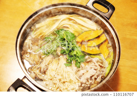 Homemade hotou hotpot (local cuisine of Yamanashi Prefecture) Homemade hotou hotpot (local cuisine of Yamanashi Prefecture) 110116707