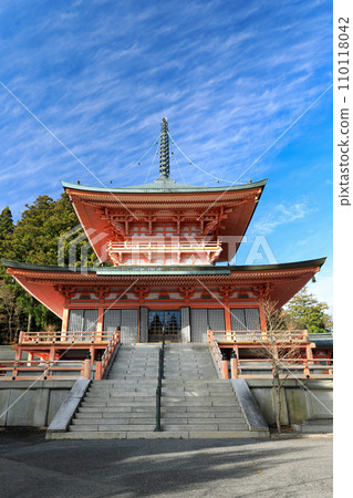World Heritage Site Head Temple of the Tendai Sect, East Tower of Mt. Hiei Enryakuji Temple Hokke Sojiin East Tower World Heritage Site Head Temple of the Tendai Sect, East Tower of Mt. Hiei Enryakuji Temple Hokke Sojiin East Tower 110118042