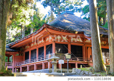 Tendai sect head temple Hieizan Enryakuji temple west tower Niinaido 110118696