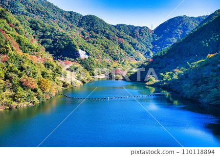 深秋的烏蘇川水壩 110118894
