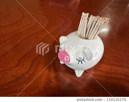 Osumashi Pig-chan ~ Toothpick holder ~ Osumashi Pig-chan ~ Toothpick holder ~ 110120178