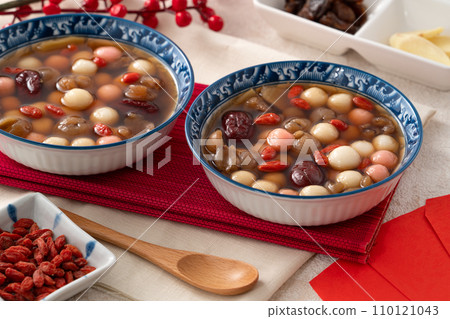 Tang Yuan Winter Solstice Red White Pink Tang yuan タンユエン 団子 Tang Yuan Winter Solstice Red White Pink Tang yuan タンユエン 団子 110121043