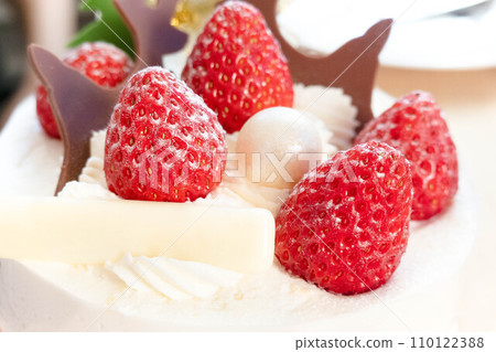 白色「脆餅」讓人想起生日和聖誕節 110122388