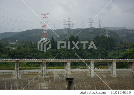 Tatsumi Dam spillway and power transmission tower Tatsumi Dam spillway and power transmission tower 110124639