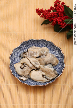 盤子裡的生牡蠣 110124667