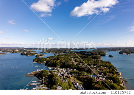 Masaki Island (aerial photography by drone) Masaki Island (aerial photography by drone) 110125792