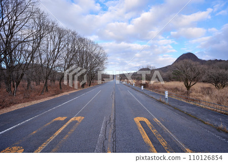 long straight road long straight road 110126854