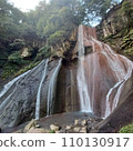 風景與瀑布 110130917