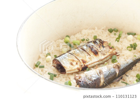 Stir-fried swordfish rice 110131123