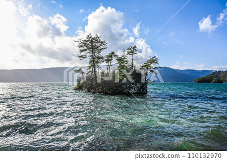 十和田湖深秋 110132970