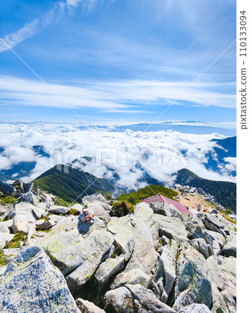 Climbing Mt. Jonendake in summer (view towards Yatsugatake from the summit of Mt. Jonendake) 110133094