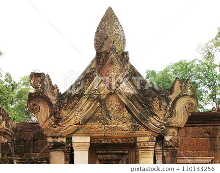 Banteay Srei remains 110133256