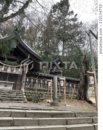 在Su訪大社神宮 在Su訪大社神宮 110134750