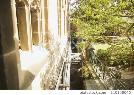 從庭院看到的風景 110138040