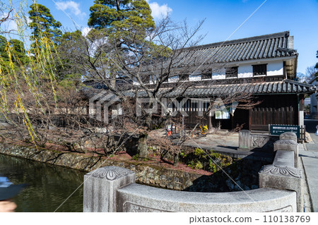 【重要傳統建築群保存地區】倉敷美觀地區 倉敷川、舊大原家住宅 1 岡山縣倉敷市 110138769