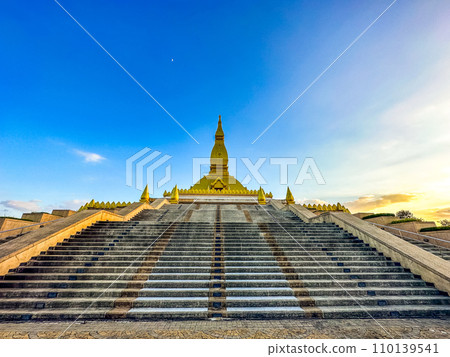 Chedi Maha Mongkol Bua in Roi Et in Thailand Chedi Maha Mongkol Bua in Roi Et in Thailand 110139541
