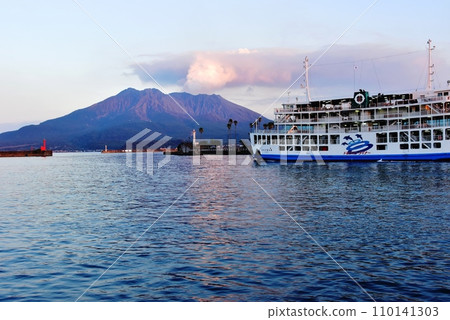 鹿兒島市櫻島、櫻島渡輪、鹿兒島港 110141303