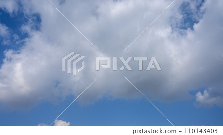 White clouds flowing in the blue sky 110143403