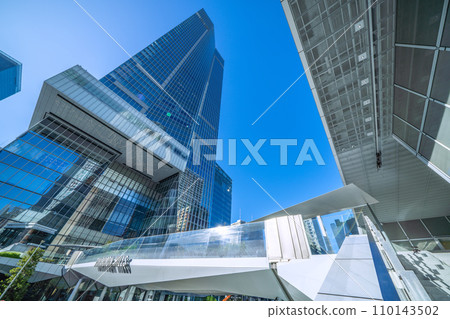 日本東京城市景觀,眺望今天開業的虎之門之丘站塔等 = 2020 年 10 月 6 日 日本東京城市景觀,眺望今天開業的虎之門之丘站塔等 = 2020 年 10 月 6 日 110143502