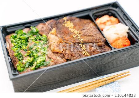 黑毛和牛鹽排骨便當 110144828