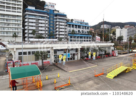 熱海港定期船碼頭(靜岡縣熱海市和田濱南町) 熱海港定期船碼頭(靜岡縣熱海市和田濱南町) 110148620