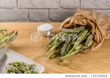 Heap of green beans Heap of green beans 110150928
