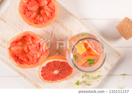 Grapefruit lemonade with thyme Grapefruit lemonade with thyme 110151157