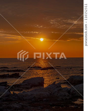 Sunset over the Oshima sea seen from Minamiboso Ito Sunset over the Oshima sea seen from Minamiboso Ito 110152311