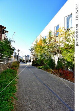 Scenery of reloading commercial facilities in a newly developed area between Shimokitazawa Station and Tohokuzawa Station 110152886