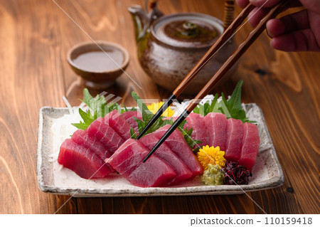 南紀勝浦港 大眼鮪魚 鮪魚生魚片 110159418