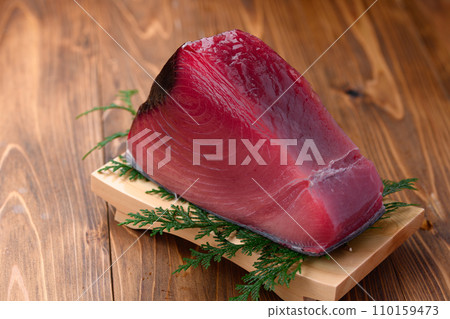 南紀勝浦港大眼鮪魚塊 110159473