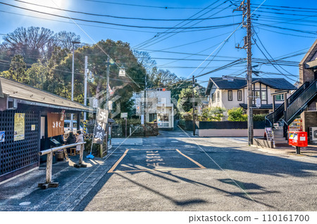 Urban landscape of Kamakura City, Kanagawa Prefecture Kita-Kamakura Station Urban landscape of Kamakura City, Kanagawa Prefecture Kita-Kamakura Station 110161700