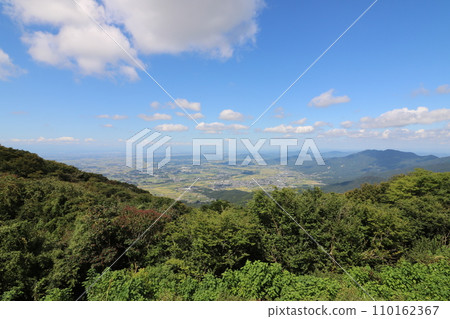 View from the summit of Mt. Nantai of Mt. Tsukuba in Ibaraki Prefecture in September 2023 110162367