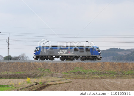東北幹線片岡-蒲坂 JR 貨運 EF210-112（新鶴見） 110165551