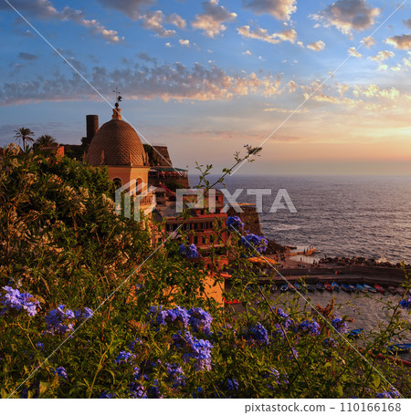 Sunset Vernazza, Cinque Terre 110166168