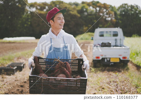 農家 農民 農夫 110168377